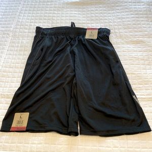 Reebok athletic shorts size L